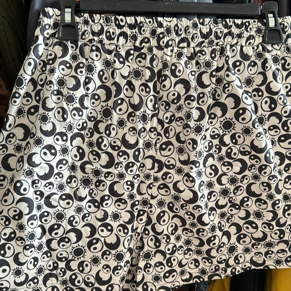 Topshop Shorts - Picture 3 of 3